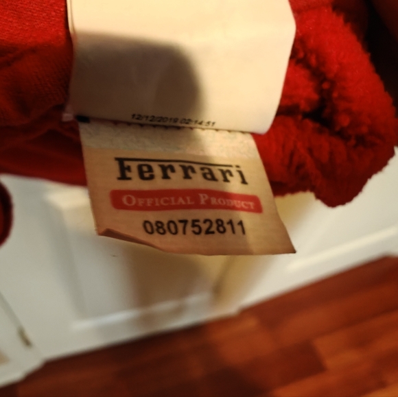 Ferrari Scuderia F1 Unisex Team Tech Fleece - Red - Picture 9 of 9